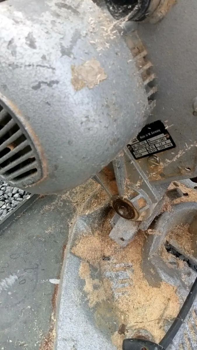 Flip over Chopsaw & table saw - Image 4