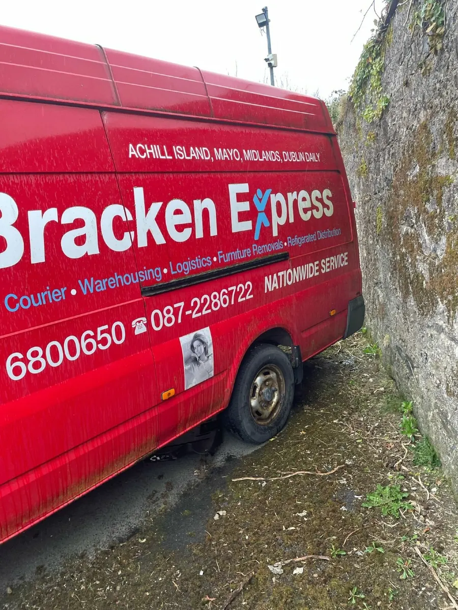 Bracken express couriers ...furniture removels - Image 2