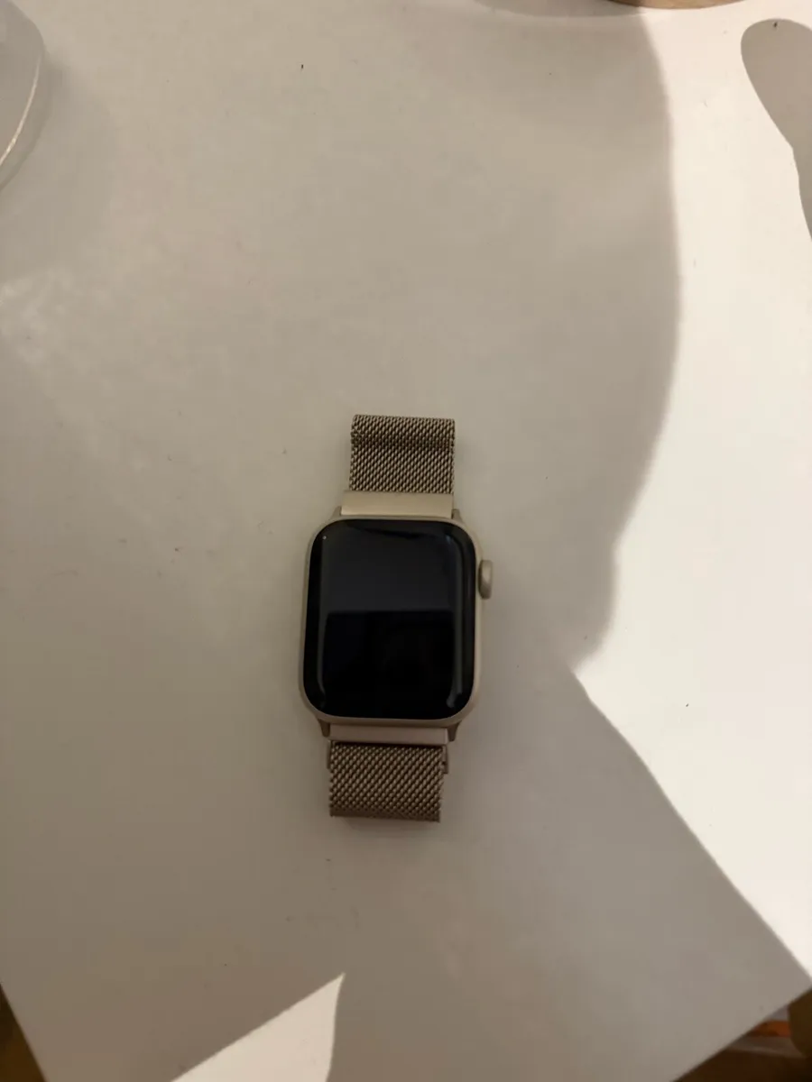 Apple Watch SE 40mm - Image 4