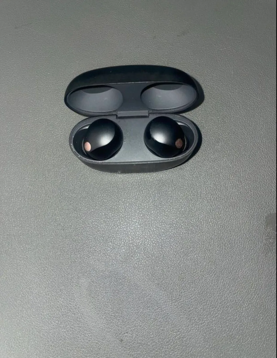 Sony WF-1000XM5 Earbuds - Image 2