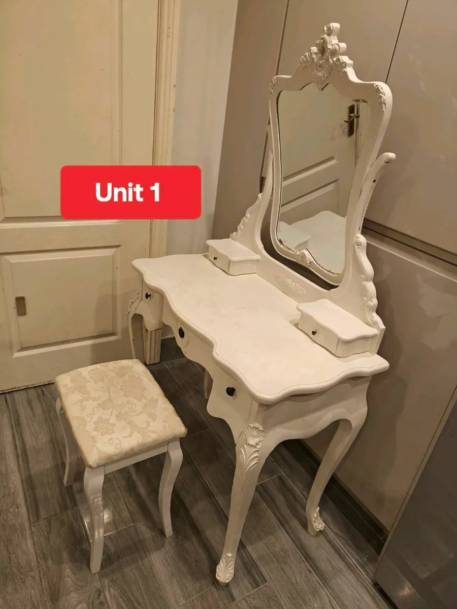 Vanity / dressing table - Image 2