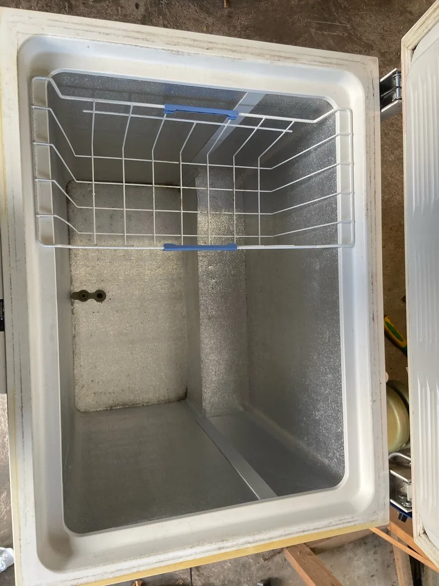 Chest Freezer - Image 2