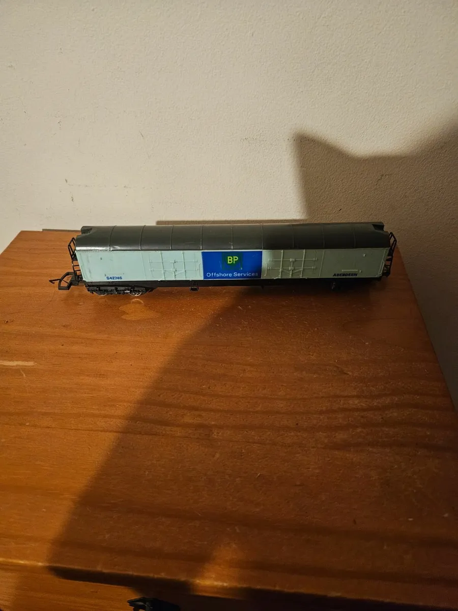 Hornby Lima OO Gauge Wagon - Image 2