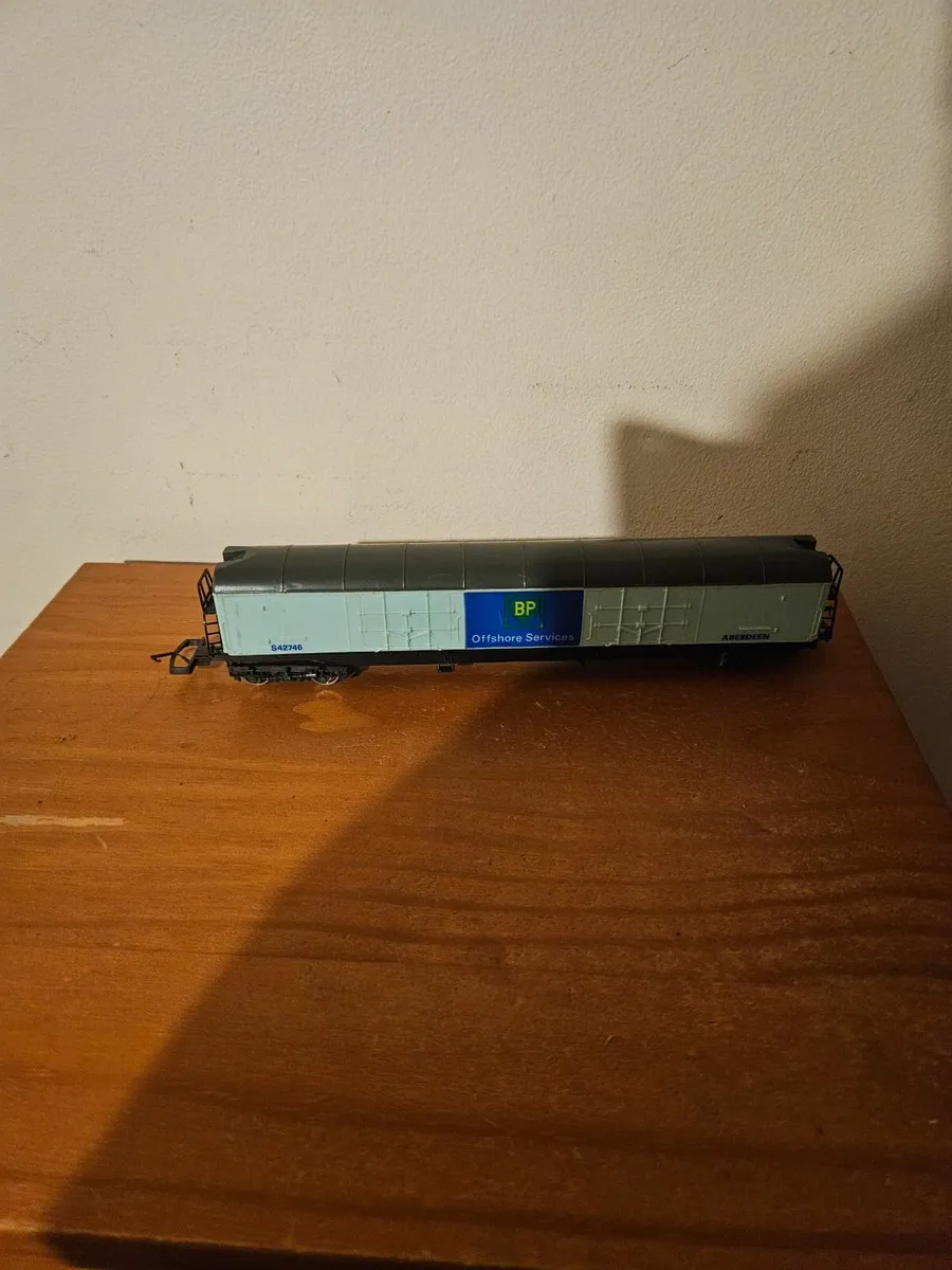 Hornby Lima OO Gauge Wagon - Image 3