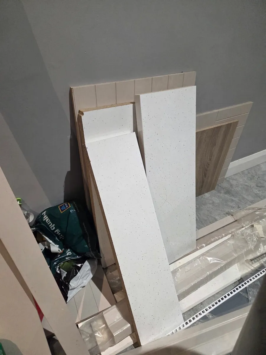 Worktop and units pieces - Image 3