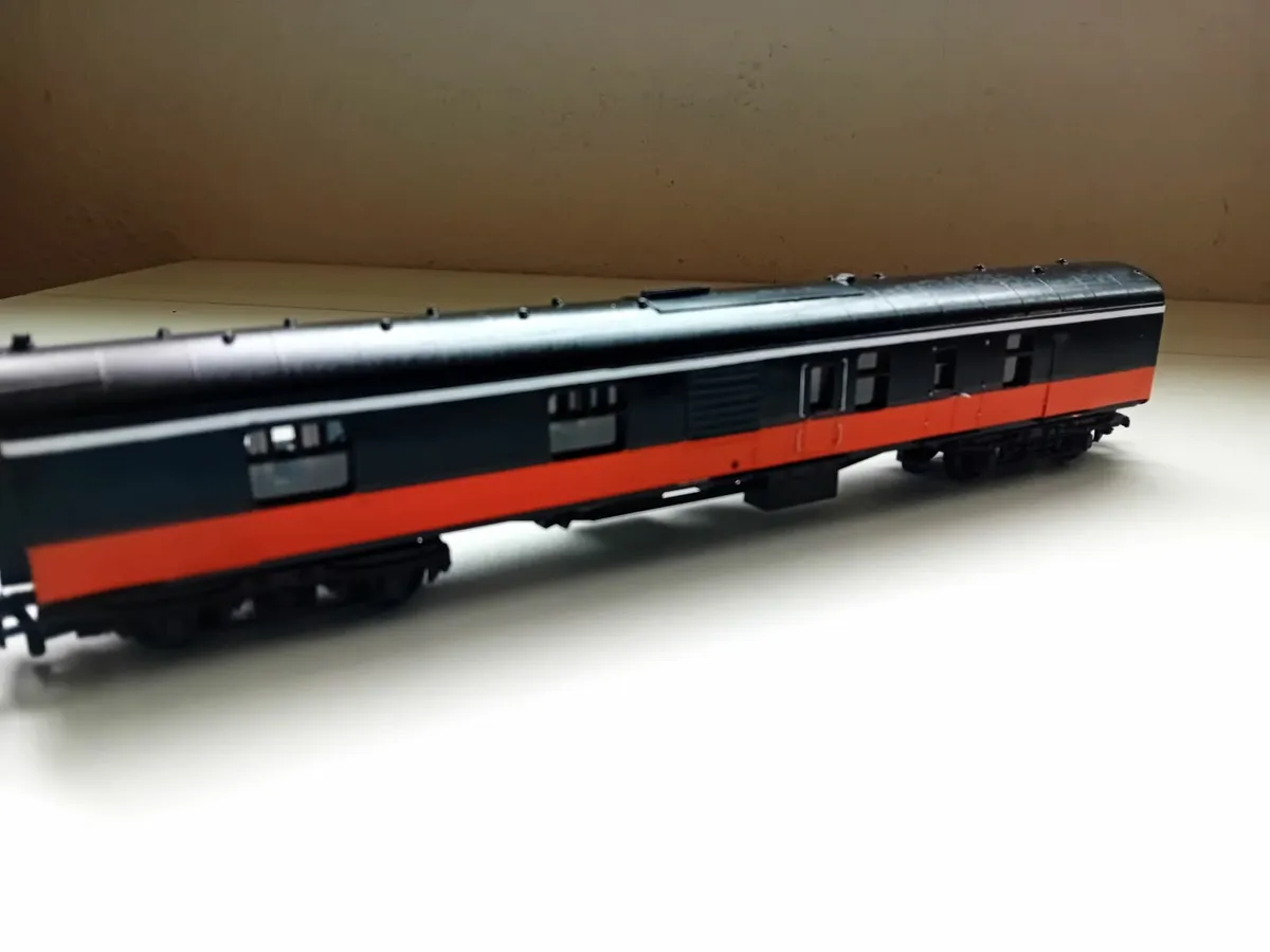 MODEL RAILWAY  IRISH MK 1 GENERATER  VAN - Image 2