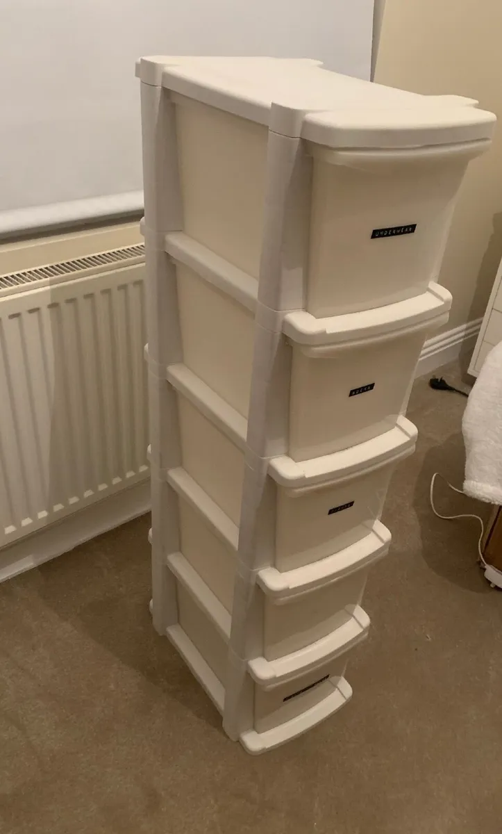 Storage unit - Image 1