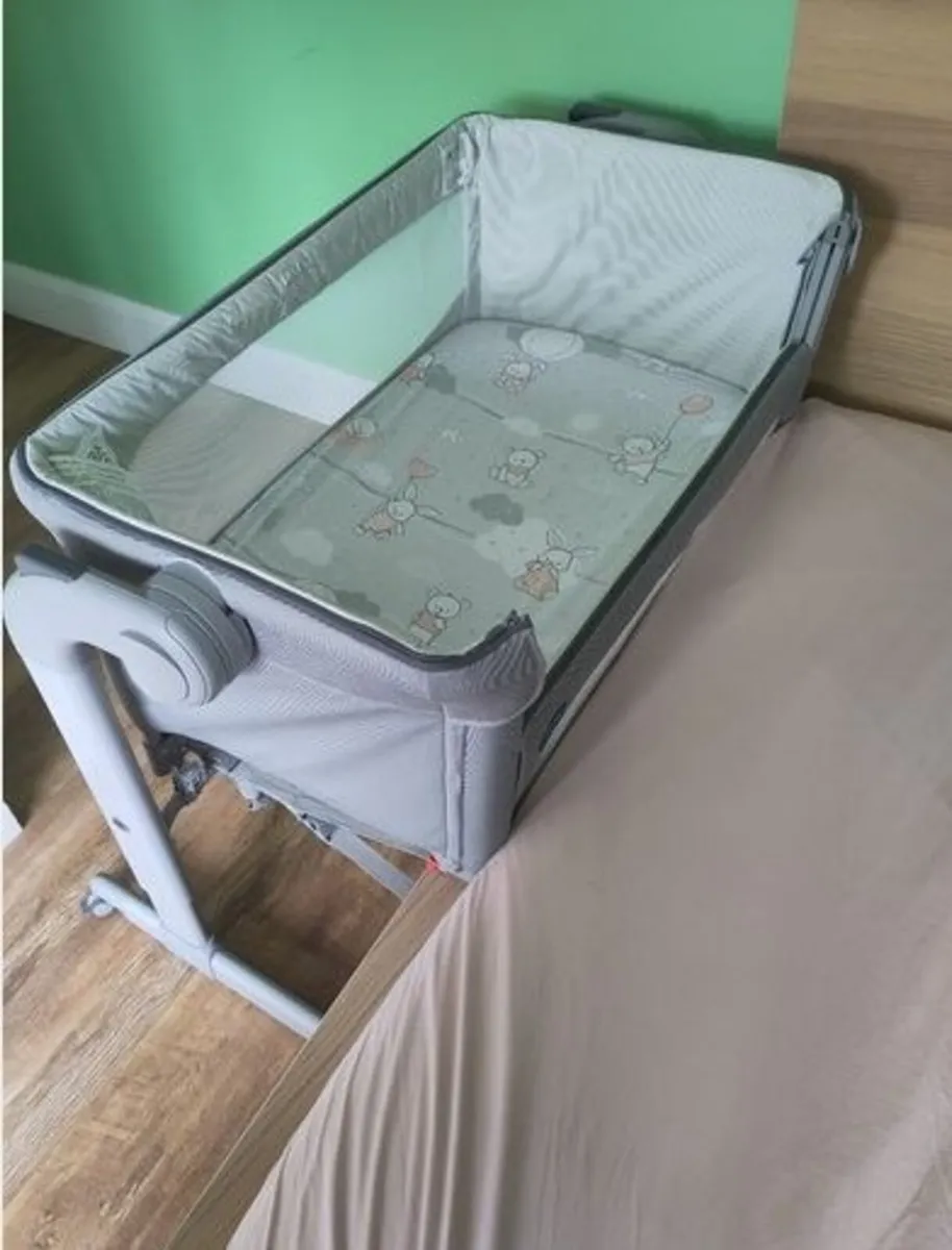 Chicco Next 2 Me Magic - Image 1