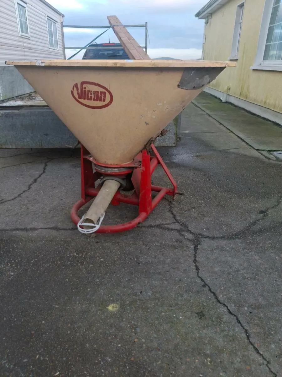 Vicon spreader - Image 1