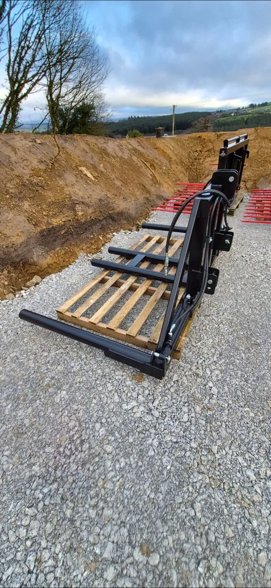 Hydraulic Double bale handler - Image 1