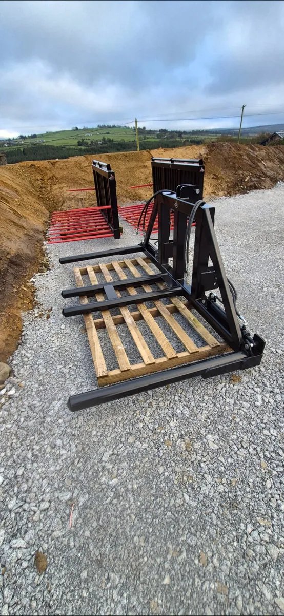 Hydraulic Double bale handler - Image 3