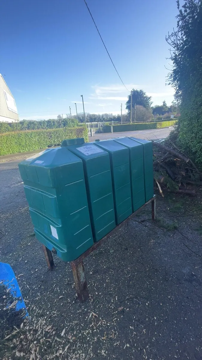 Water tank 1000 litres READ - Image 1