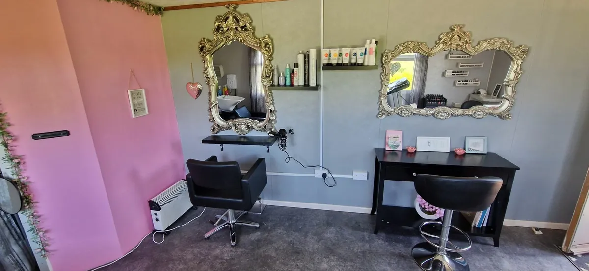 Hair/beauty portacabin - Image 3