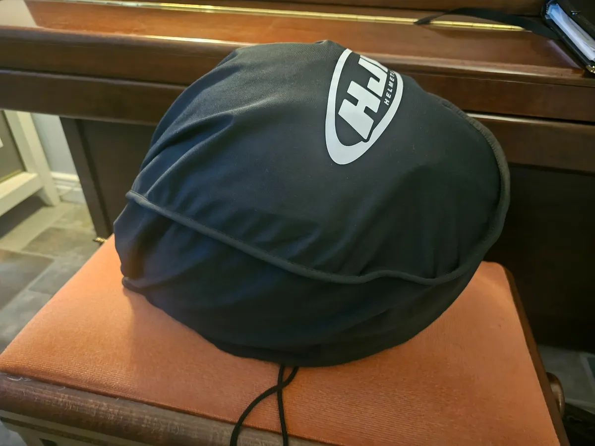 HJC rpha 70 Carbon - Image 3