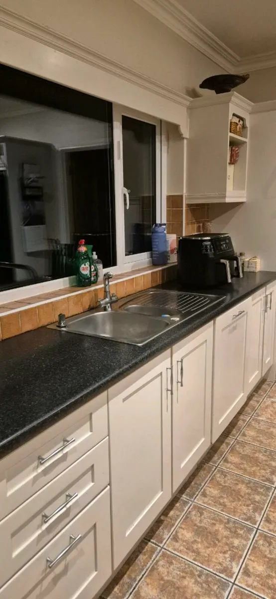 Kitchen - second hand - price negotiable - Image 1