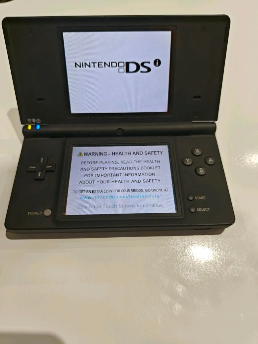 Nintendo DS I - Image 2