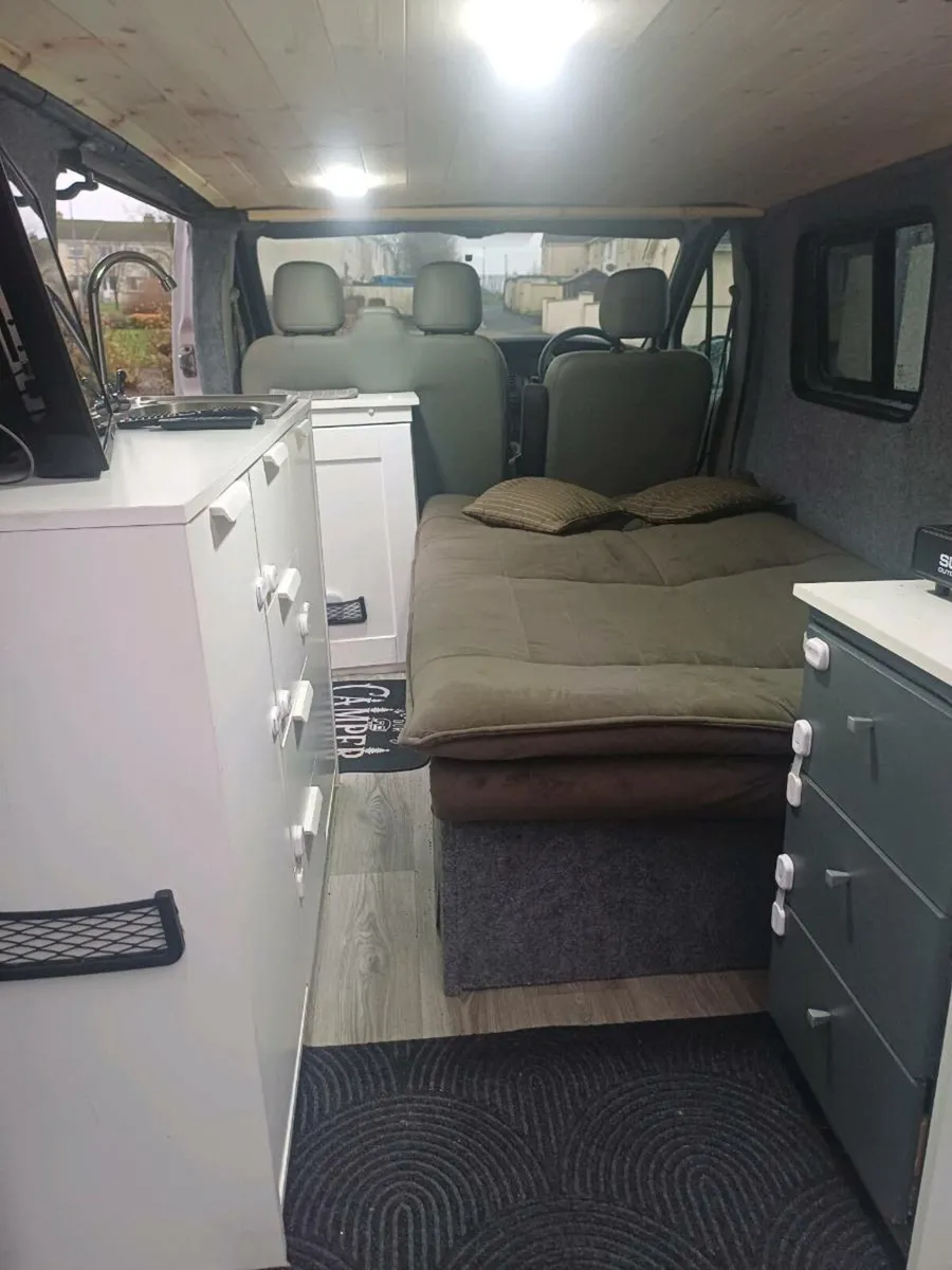 Camper van on log book - Image 2