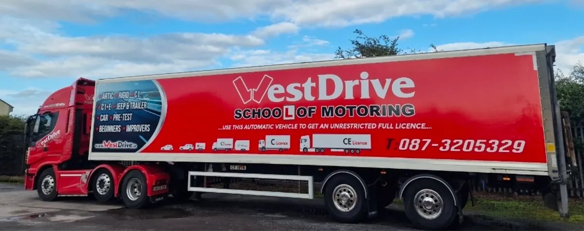 2015 Lawrence David Tandem rear steer box trailer - Image 3