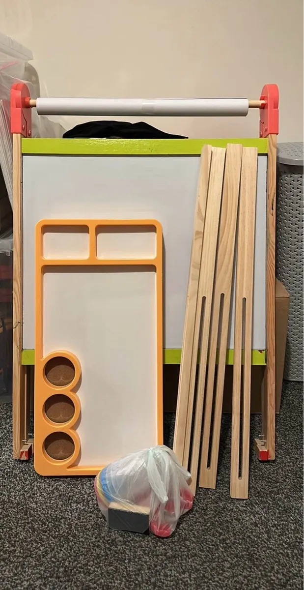 Wooden Easel and chalkboard set