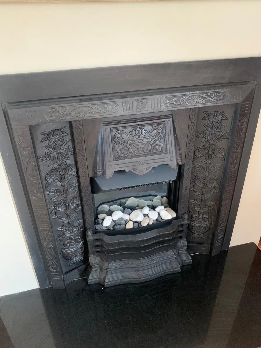 Cast iron fireplace - Image 3