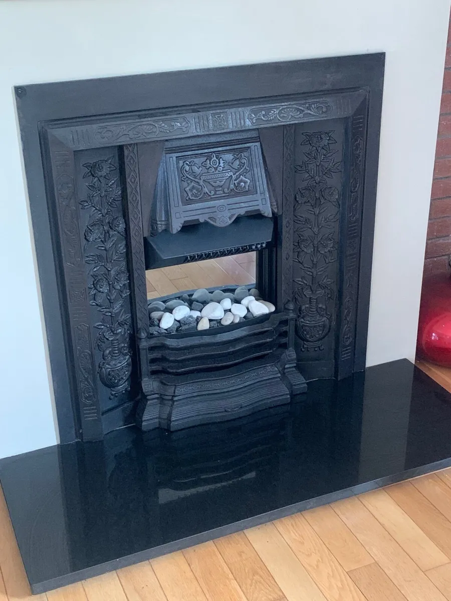 Cast iron fireplace - Image 1