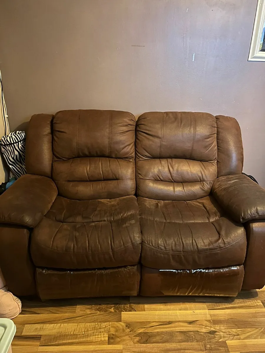 2 & 3 seater couch - Image 1