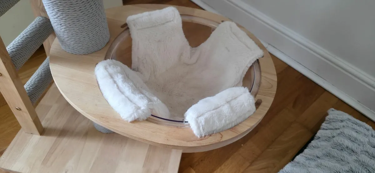 XXL white wood Cat tree - Image 4