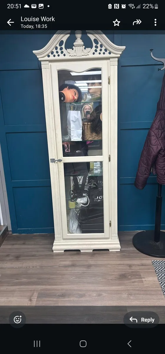 Display cabinet