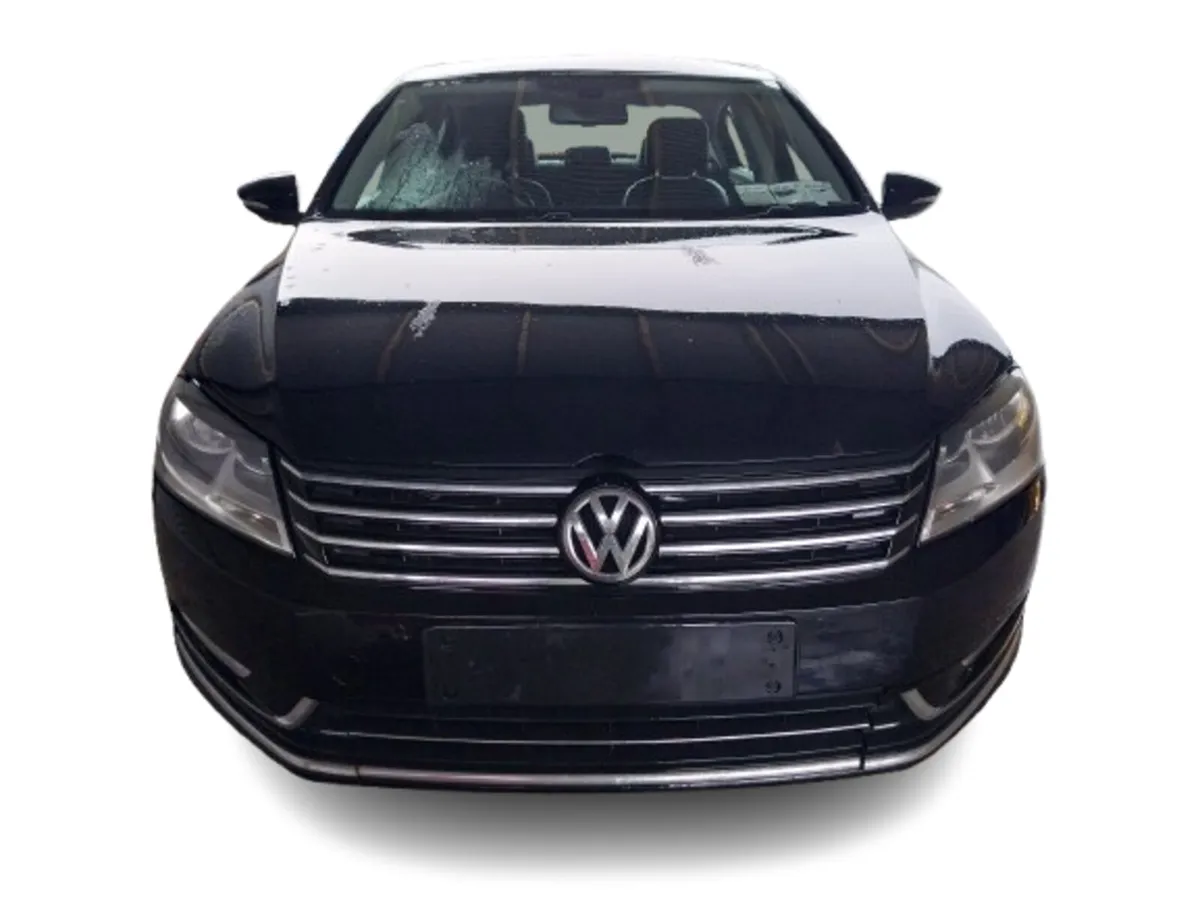 2011 VOLKSWAGEN PASSAT For Breaking/Dismantling - Image 2