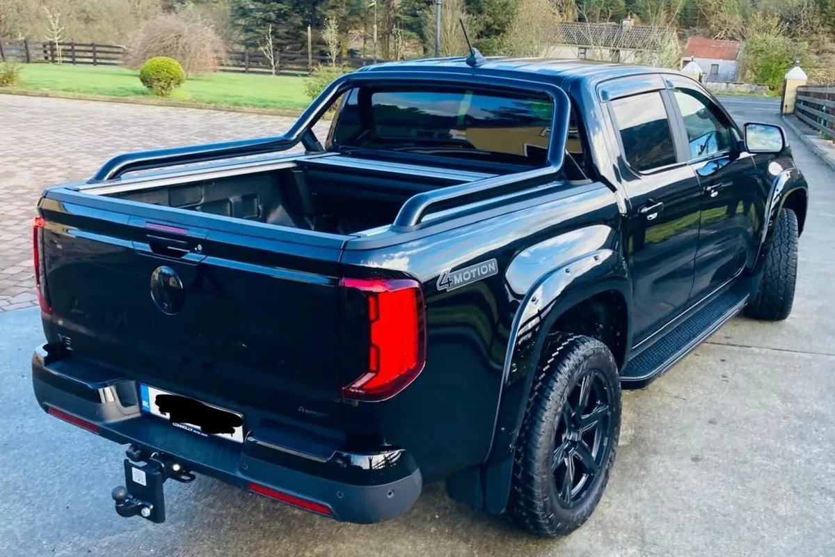 VW Amarok 3.0 V6 Style 237hp | High Spec | No VAT - Image 2