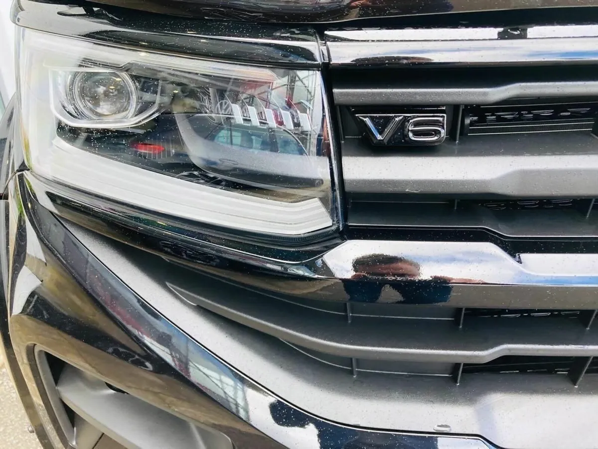 VW Amarok 3.0 V6 Style 237hp | High Spec | No VAT - Image 3