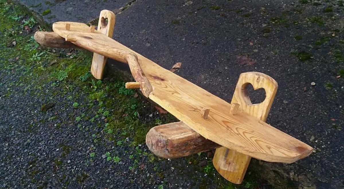 Rustic Quirky Driftwood Mantle / Shelf - Image 3