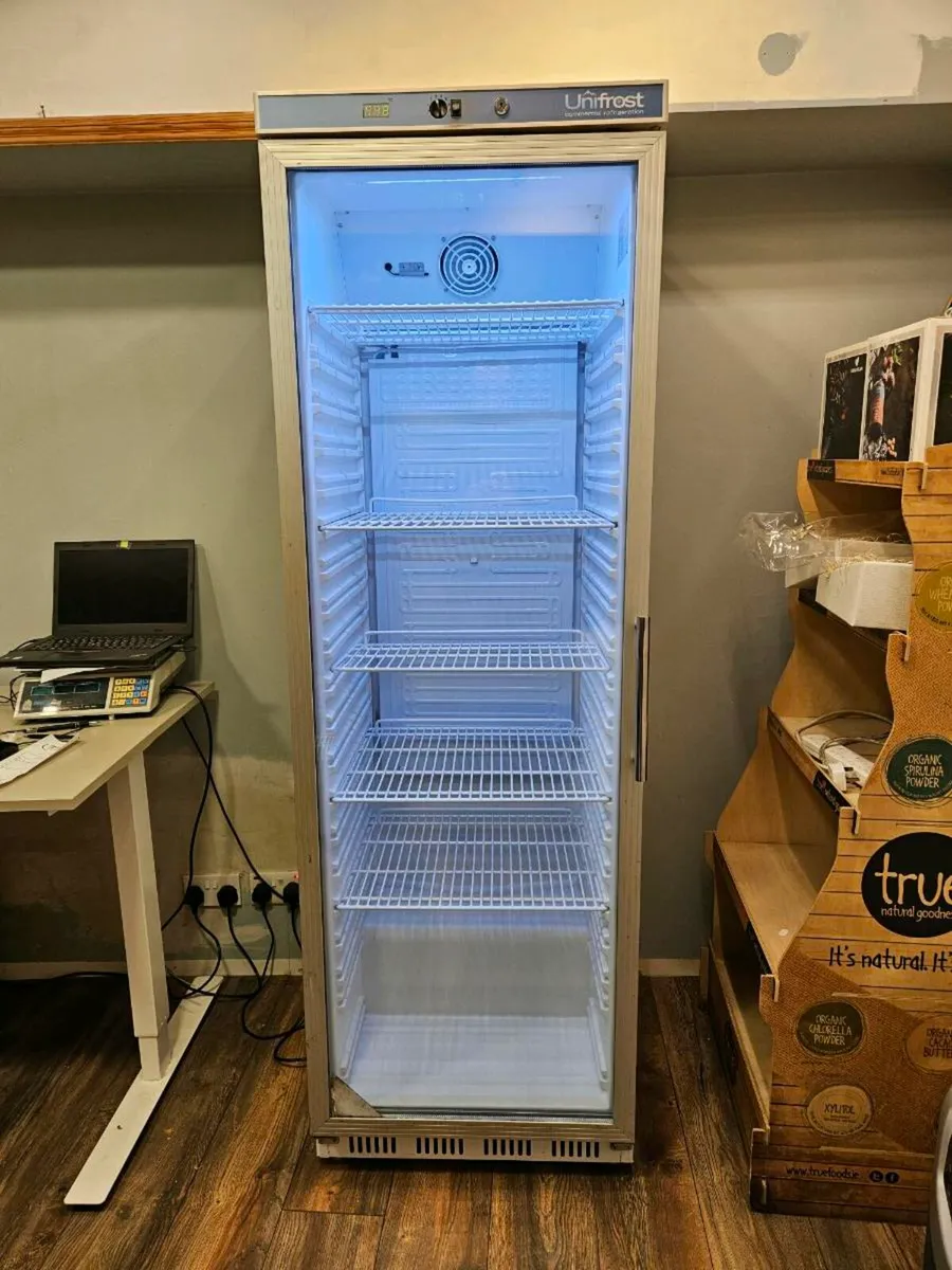 Shop fridge (single door) - Image 1