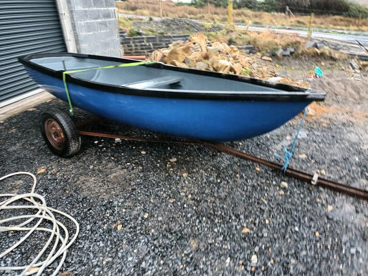 Fibreglass dingy 12ft - Image 1