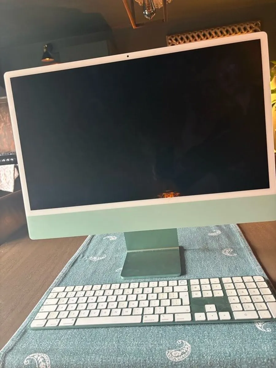 Apple iMac 2021 M1 24" 16GB 256GB SSD Green - Image 1