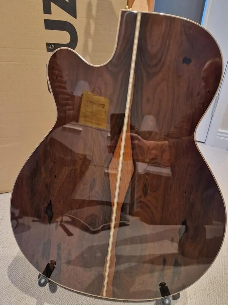 Takamine GN90CE-ZC Natural electro-acoustic guitar - Image 4