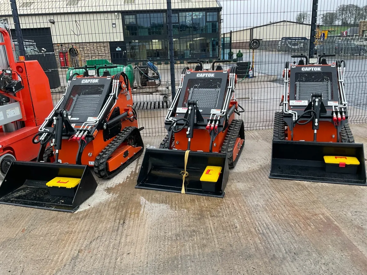 CAPTOK CK36C DIESEL TRACKED SKID STEER LOADER - Image 3