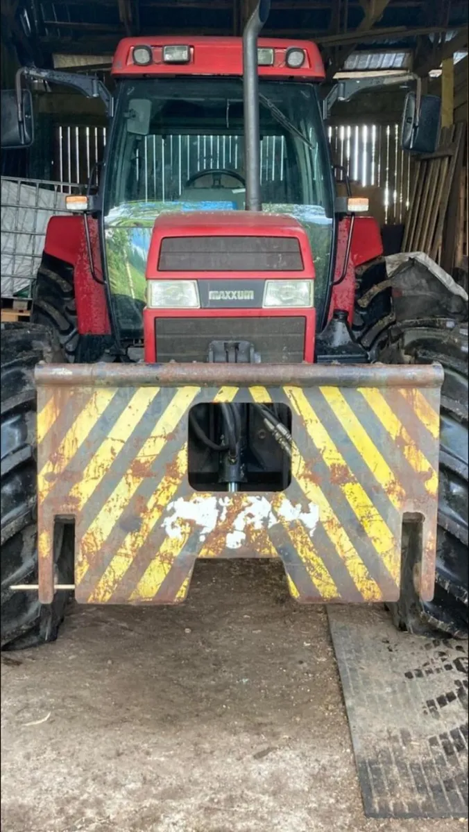 Front Linkage/Carriage - Image 1