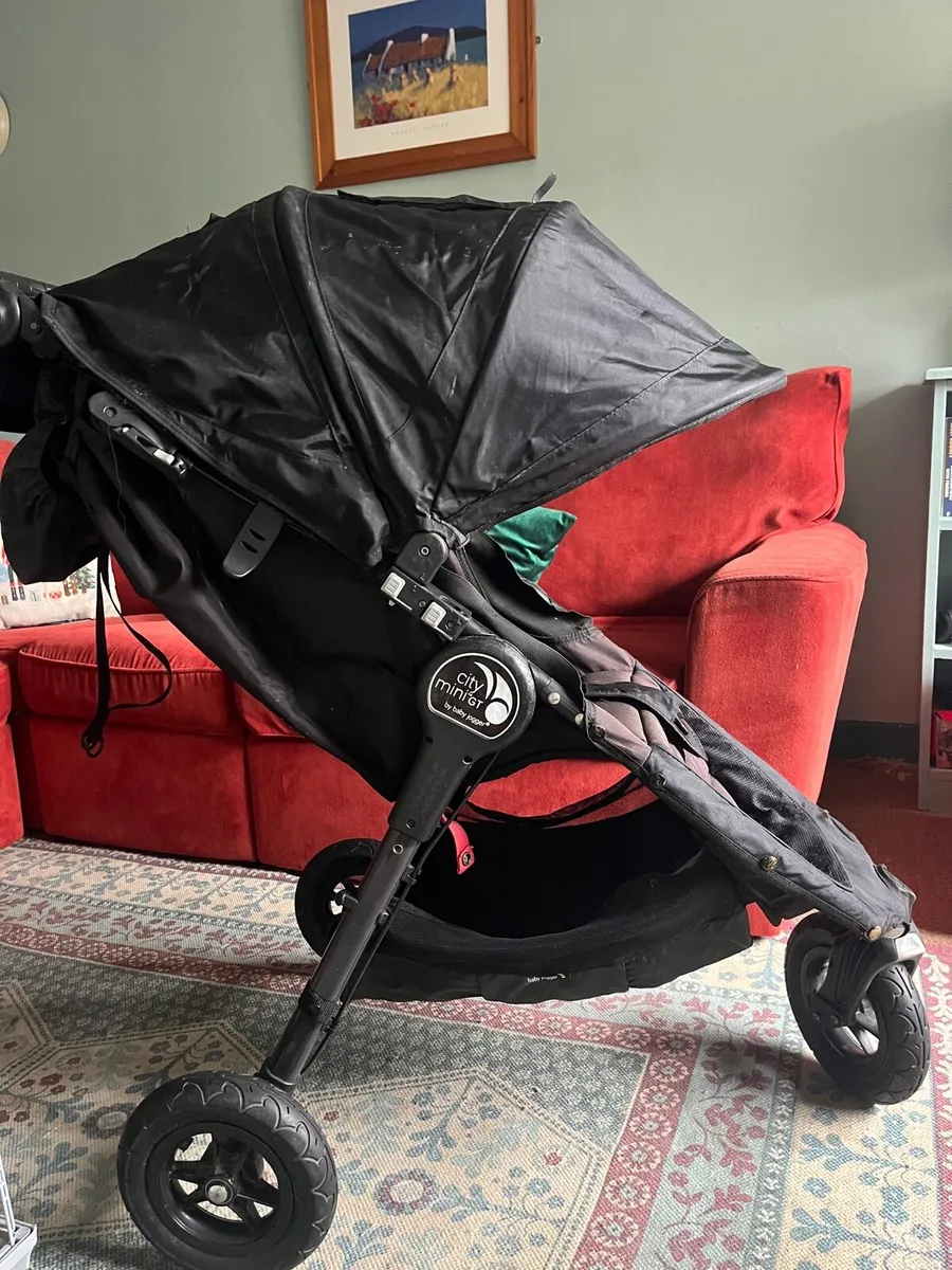 Stroller - Image 1