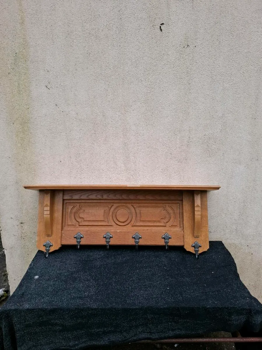 1m coat holder shelf - Image 1