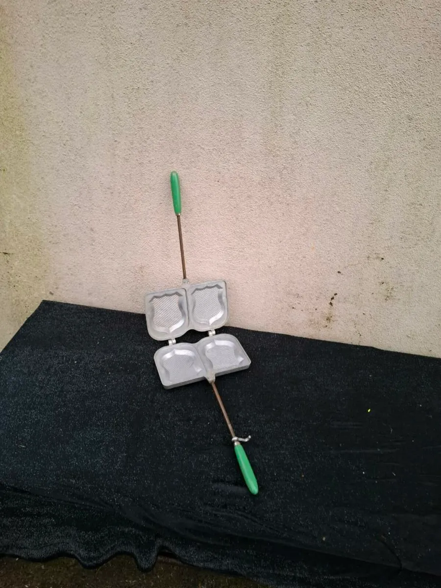 Vintage toaster machine - Image 1