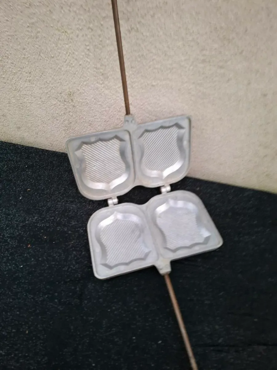 Vintage toaster machine - Image 2