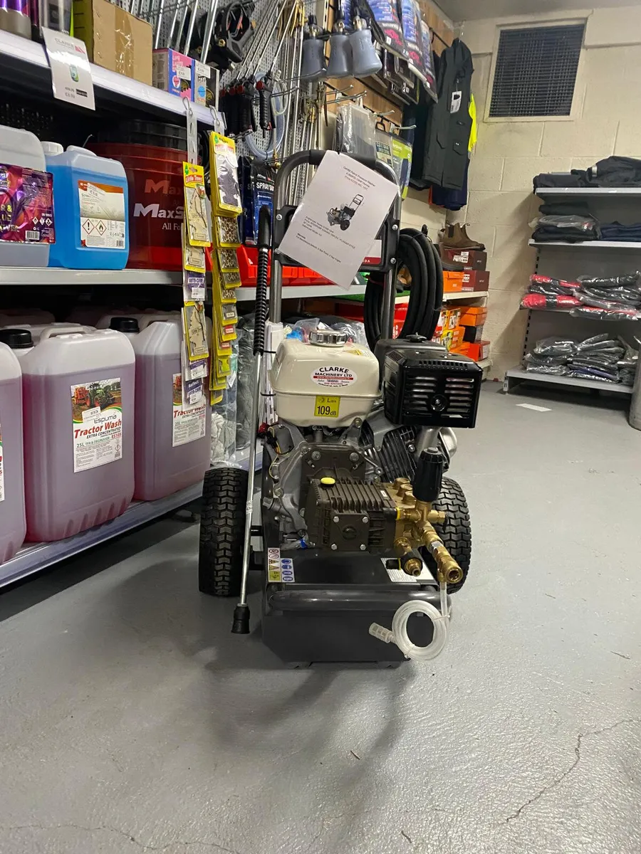 Genfitt power washer Get Yours Today!!! - Image 2