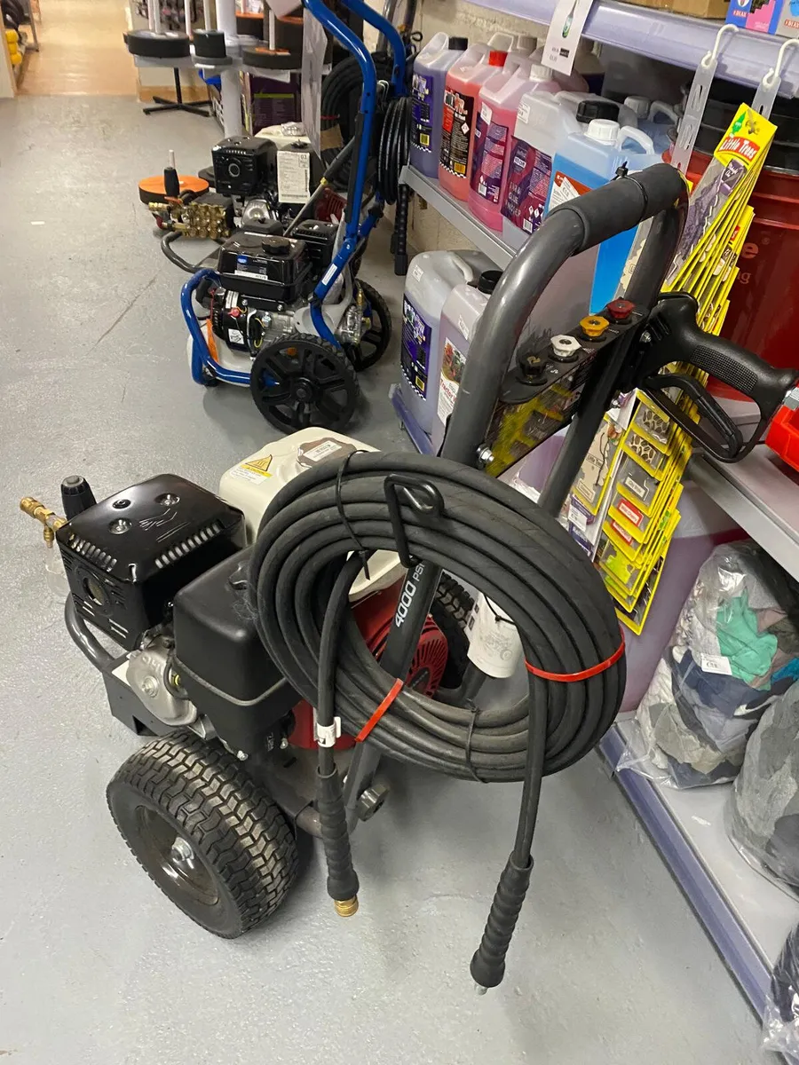 Genfitt power washer Get Yours Today!!! - Image 3