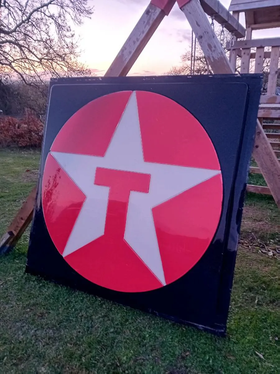 Texaco Large Forecourt Sign - Image 3