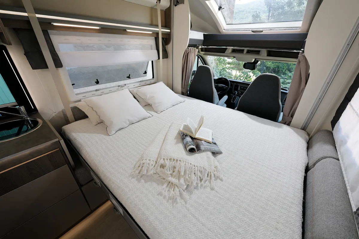 New Chausson 720 AUTO 5 berth motorhome for sale - Image 3