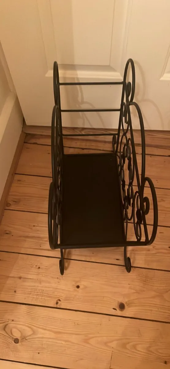 Magazine holder - Image 3