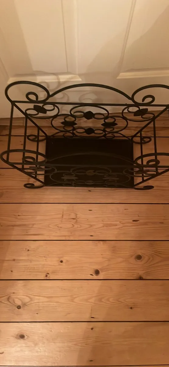 Magazine holder - Image 2