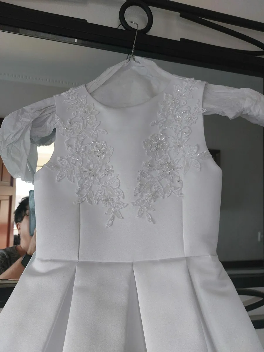 Communion dress - Image 2