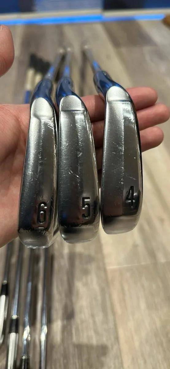 Srixon ZX7 ZX5 MK2 Combo 4-PW Stiff Iron Set - Image 4